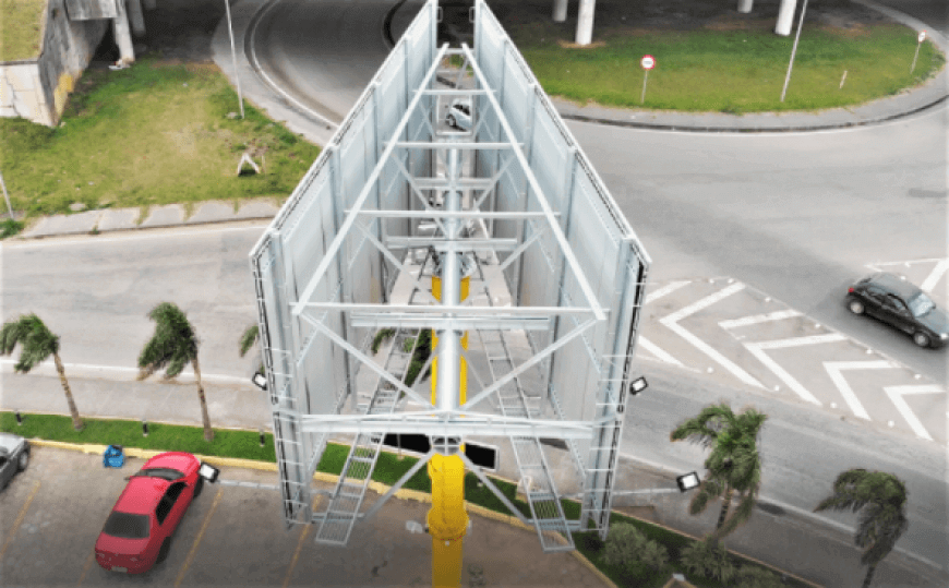 Constru&ccedil;&atilde;o de painel para publicidade